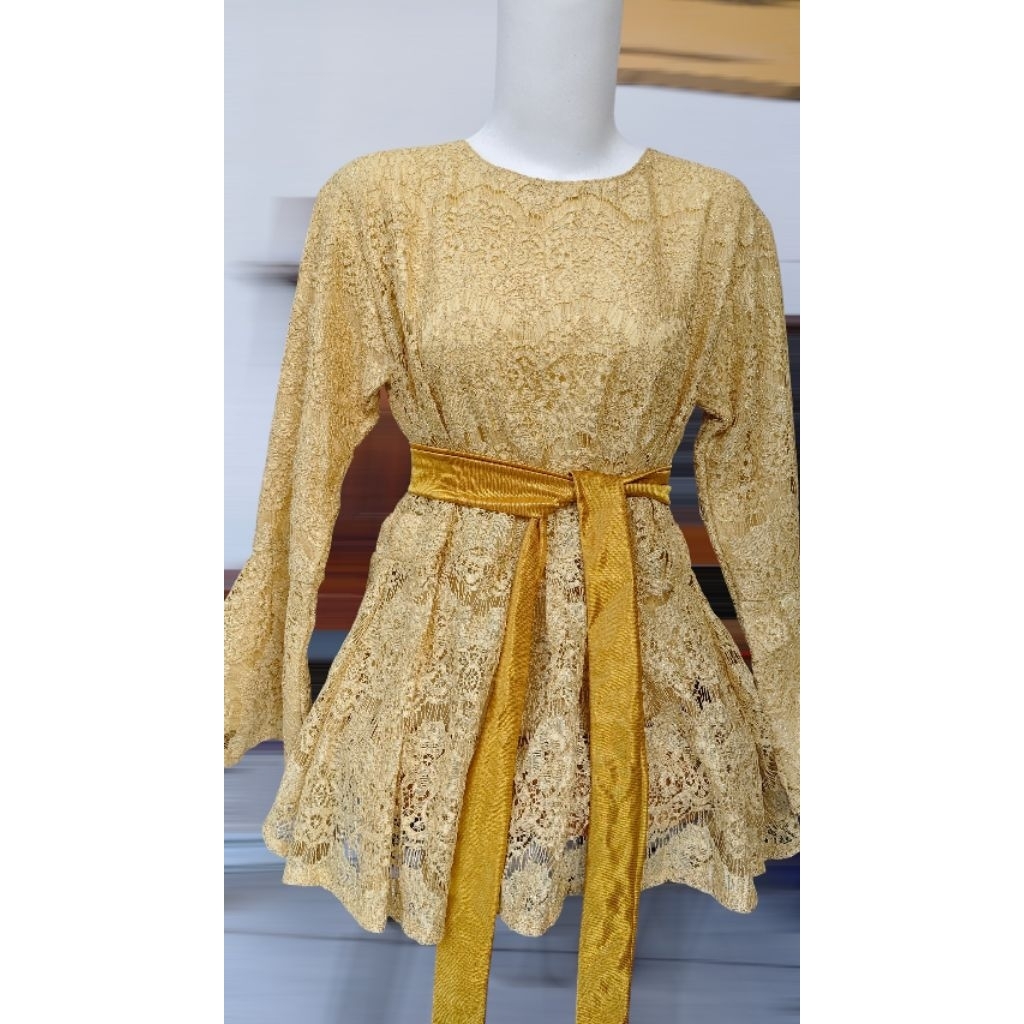 Preloved kebaya brokat