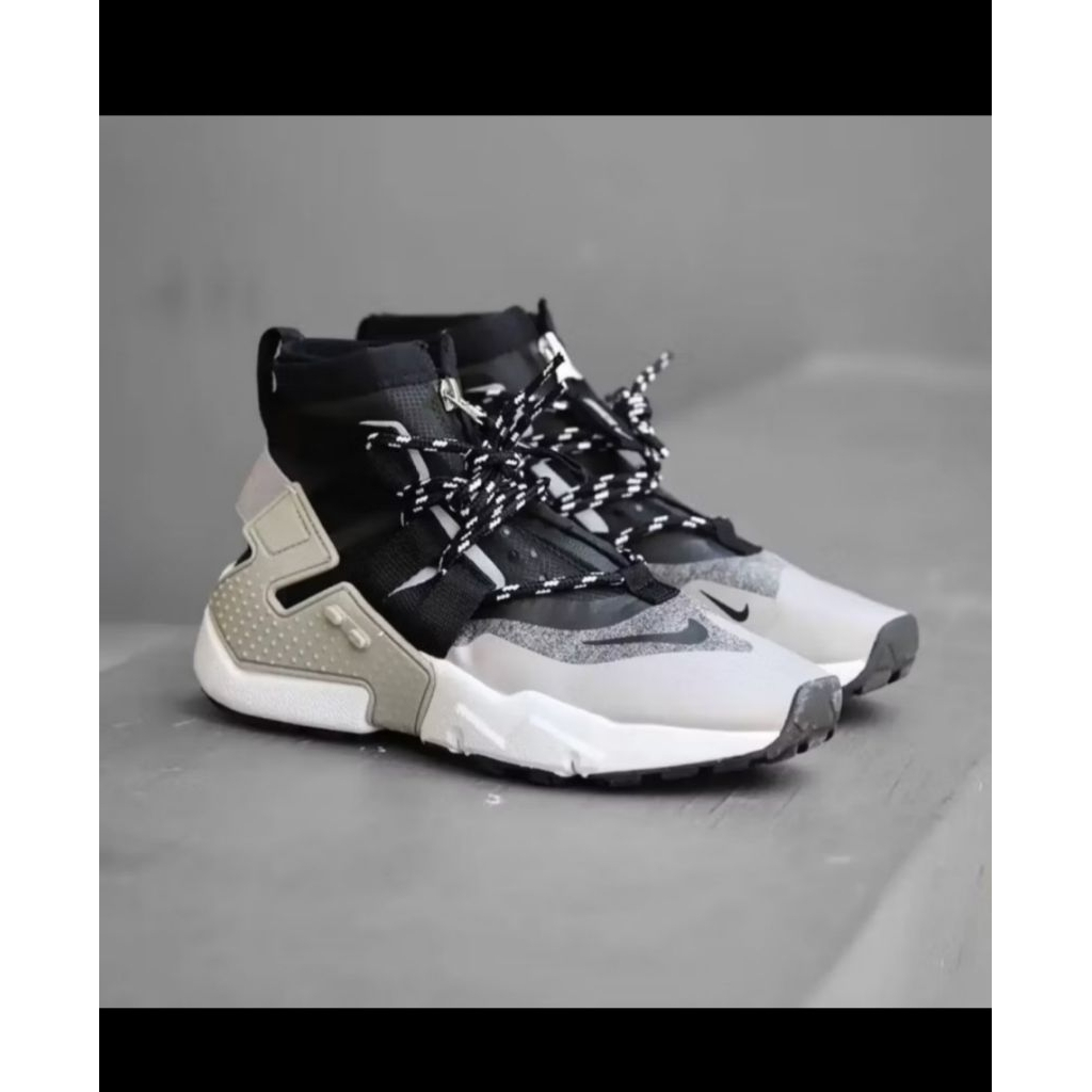 Sepatu Sneakers Pria Huarache Grip GREY WOLF