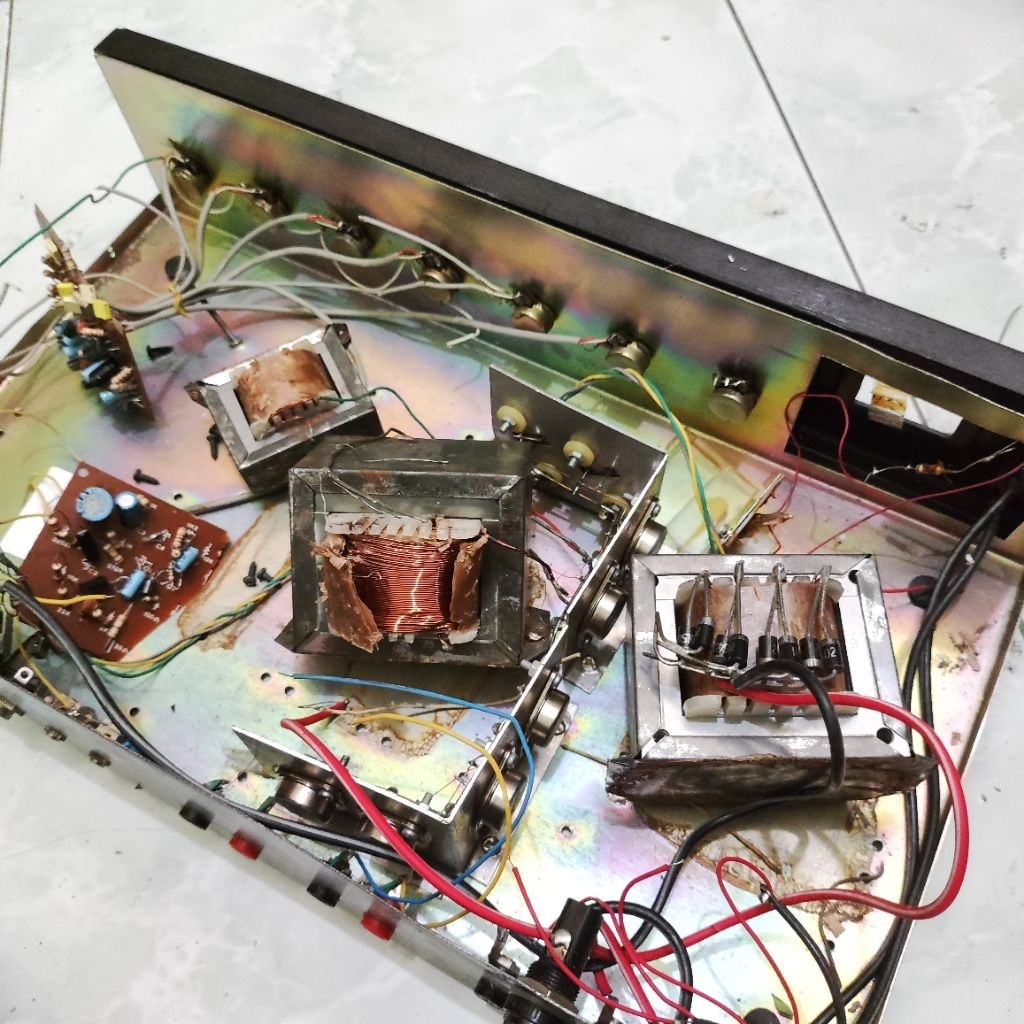 (3pcs) trafo bekas ampli audio toa kondisi rusak sesuai gambar