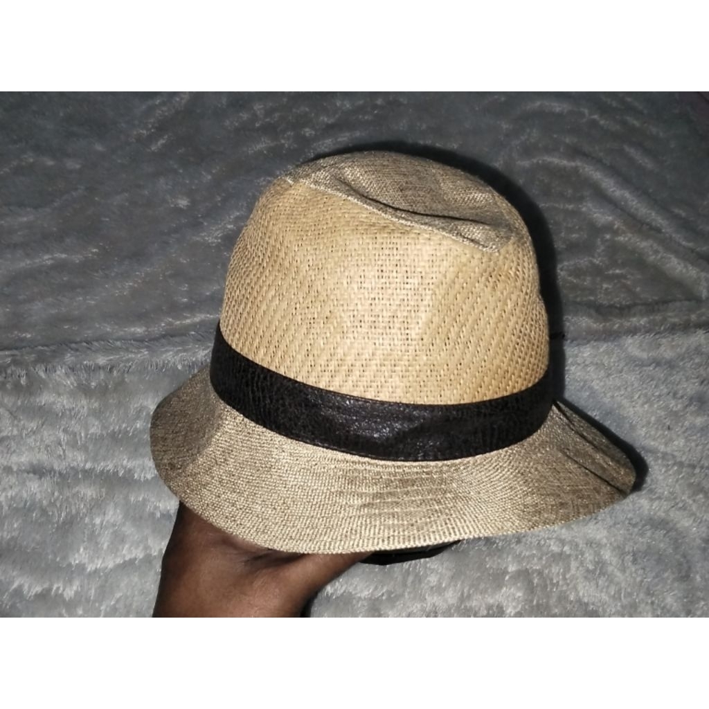 Topi AGATHA FEDORA/LAKEN model kotak Bahan Tikar Size 58cm Second