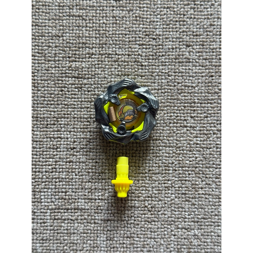 Beyblade X CX-05 Bit Kick Kuning & Blade Whale Wave - New Unsealed Takara Tomy