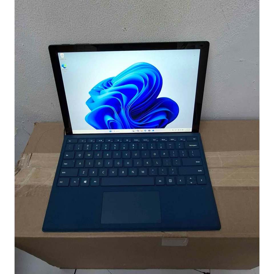 Microsoft Surface Pro 7+ Intel Core i7~1165G7 RAM 32GB SSD 1TB Win 11 Pro 64 Bit Original