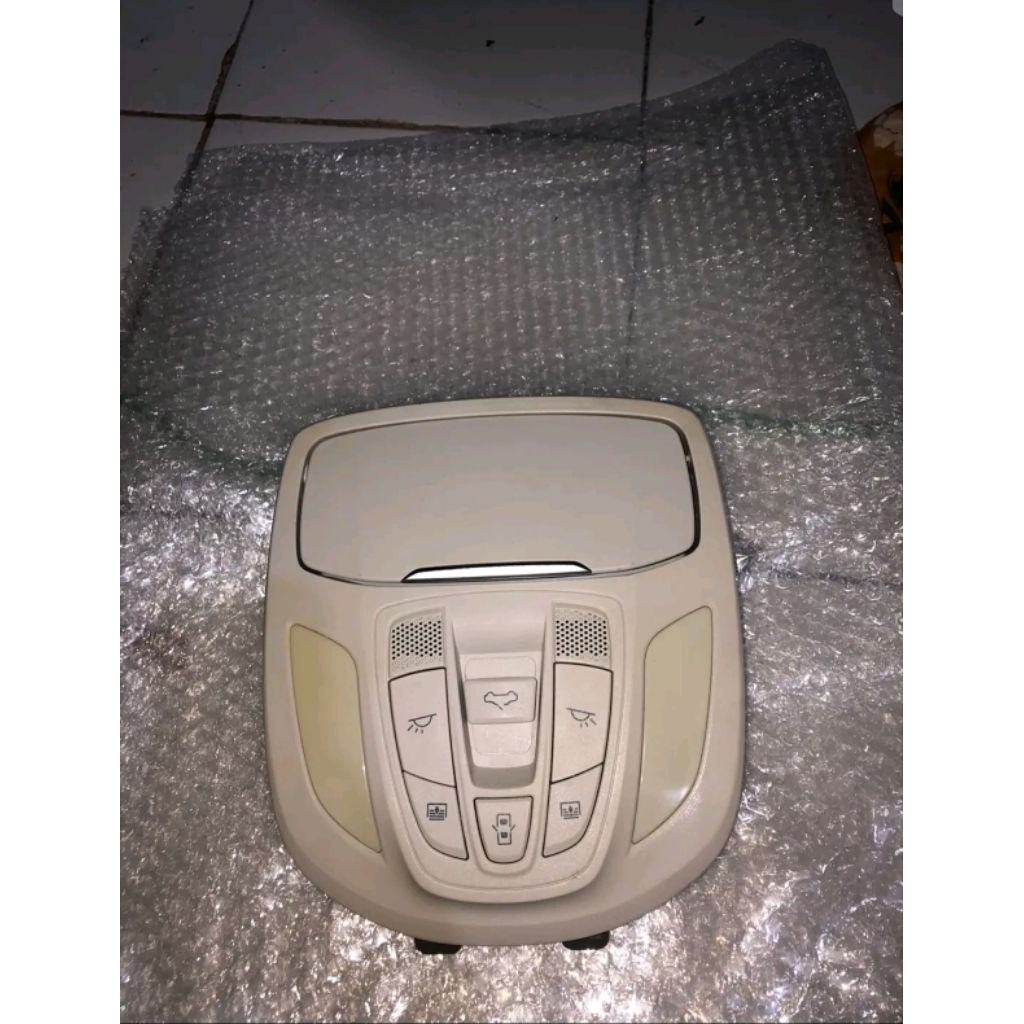 lampu plafon lampu kabin Wuling Almaz