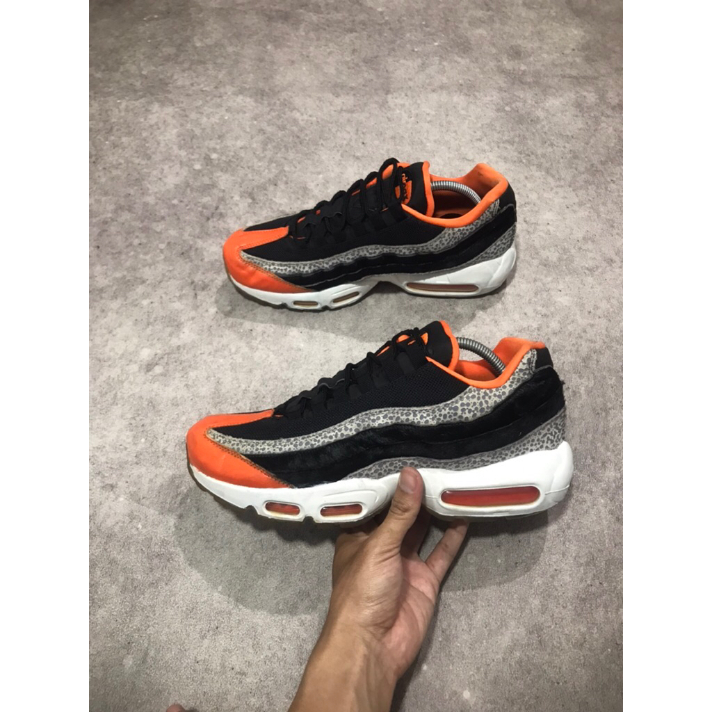 Sepatu air max95