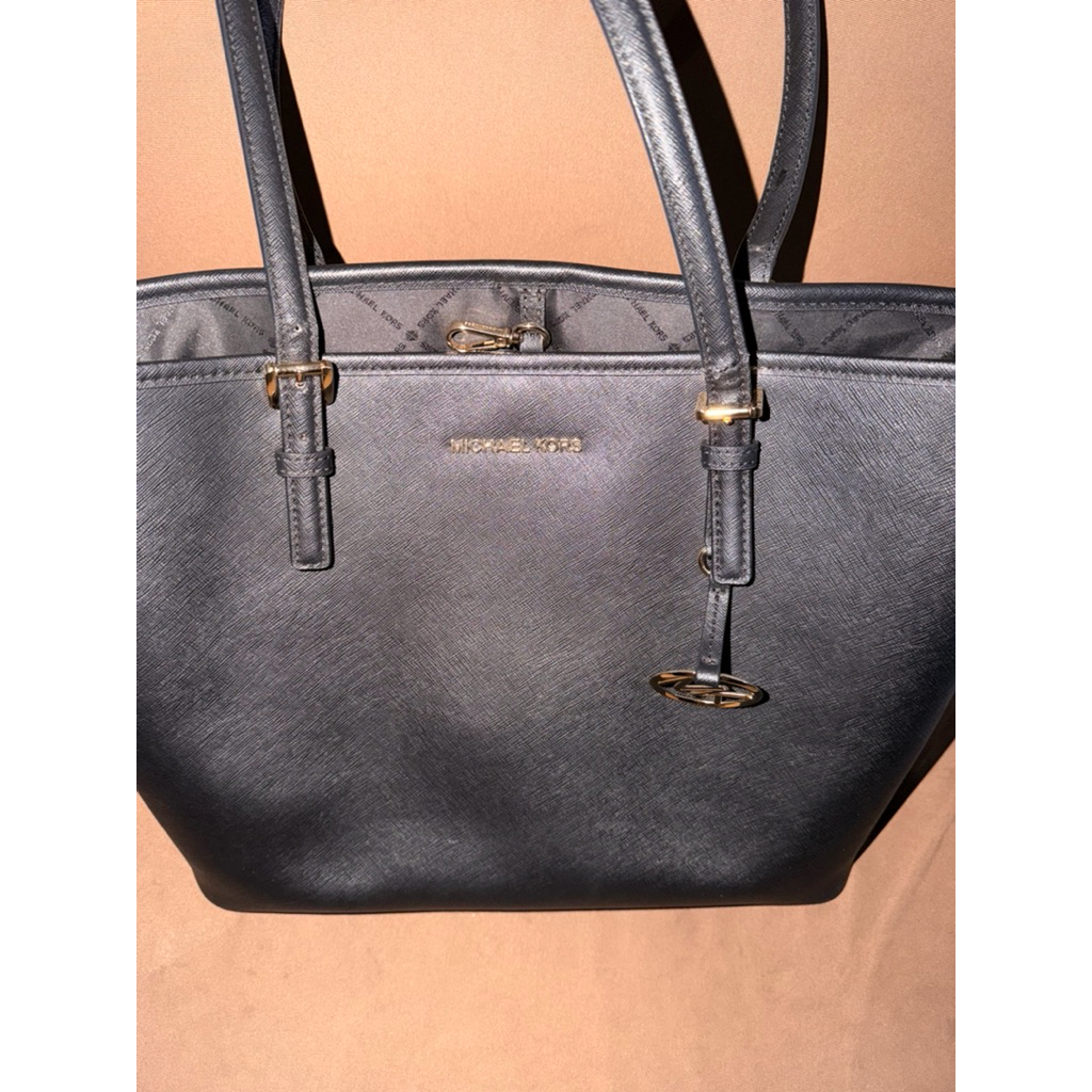 MK Jetser Travel tote Preloved