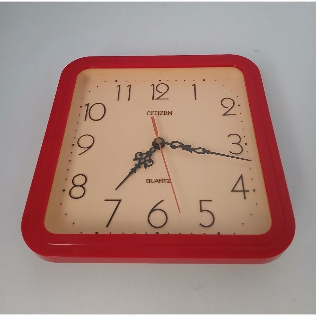 Jam dinding CITIZEN MERAH vintage