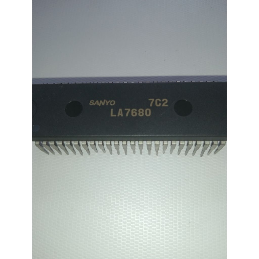 IC MICOM LA7680 sanyo 1pcs