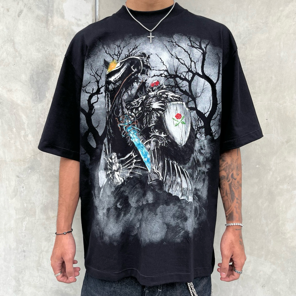 BOOTLEG TEE BERSERK SKULL KNIGHT BY ASASHI