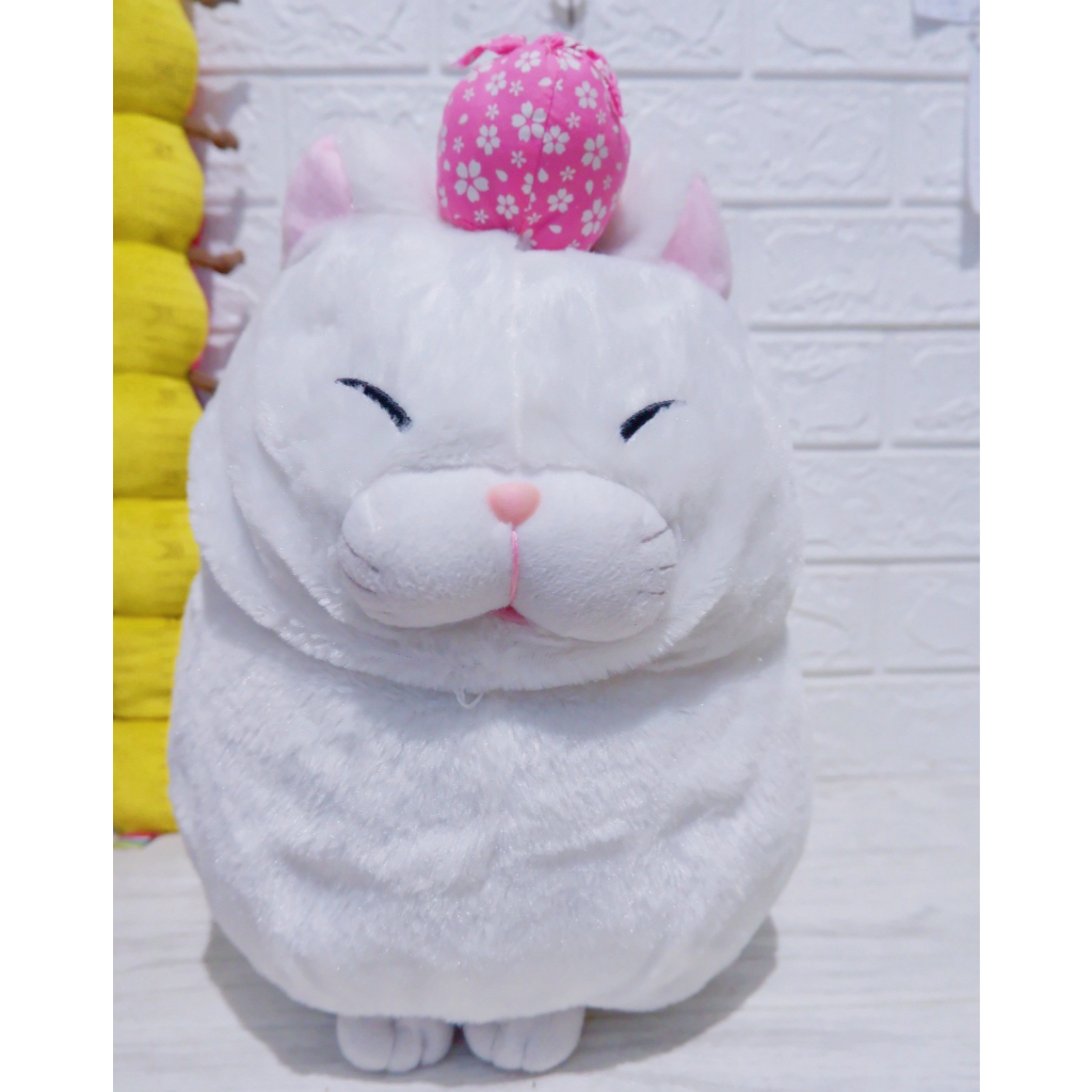 Boneka Kucing amuse putih besar