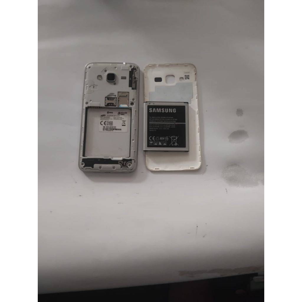 OBRAL SECOND SAMSUNG GALAXY J3