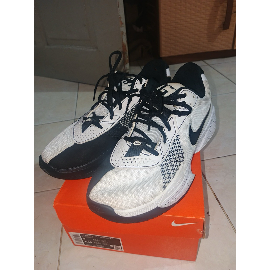 sepatu basket nike air zoom GT preloved size 42.5 likenew