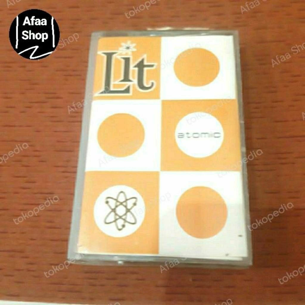 Kaset pita musik lagu rock barat lit atomic 2001