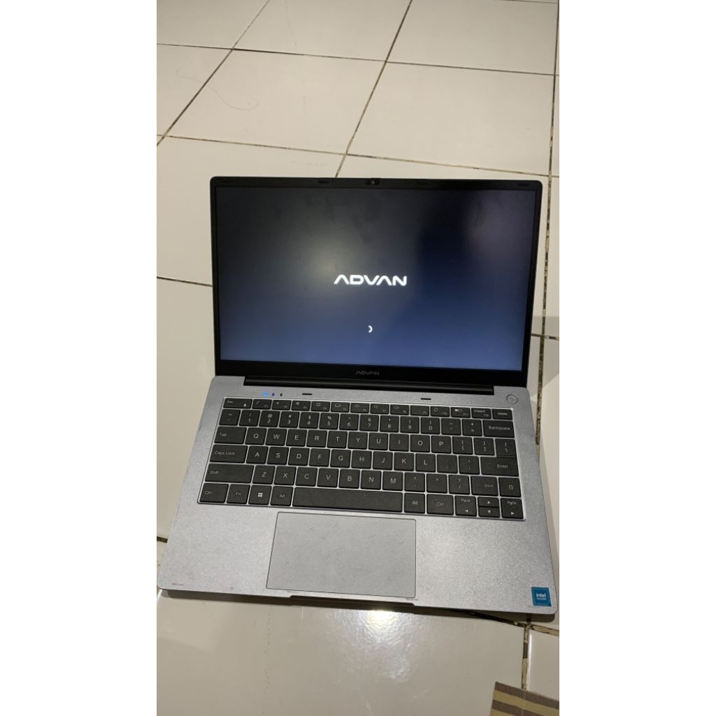 Advan Laptop TBookN100
