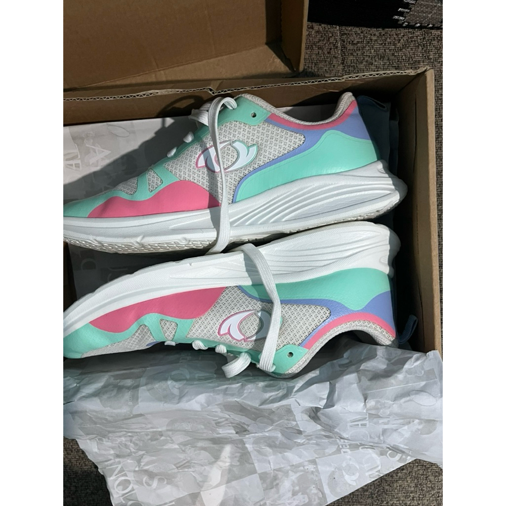 preloved astec running shoes