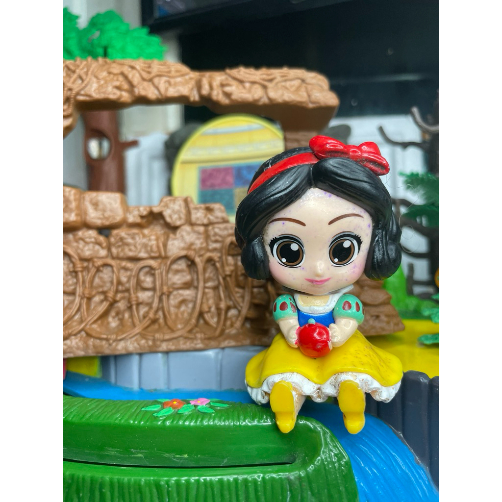 Princess Anna Elsa Belle Putri Salju Figure No brand