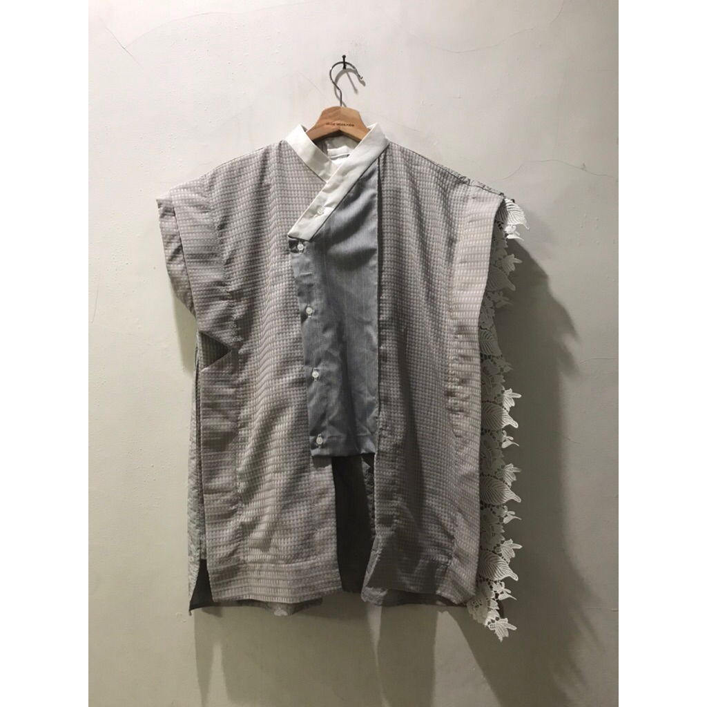 OLINE WORKROBE - BADIA SLEEVELESS TOP IN GREY (new)