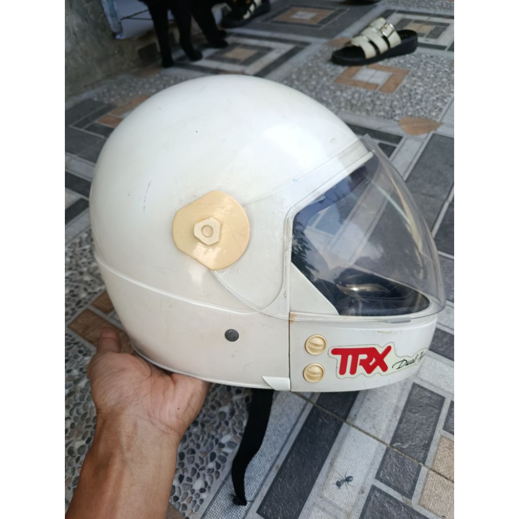 helm TRX full face jadul