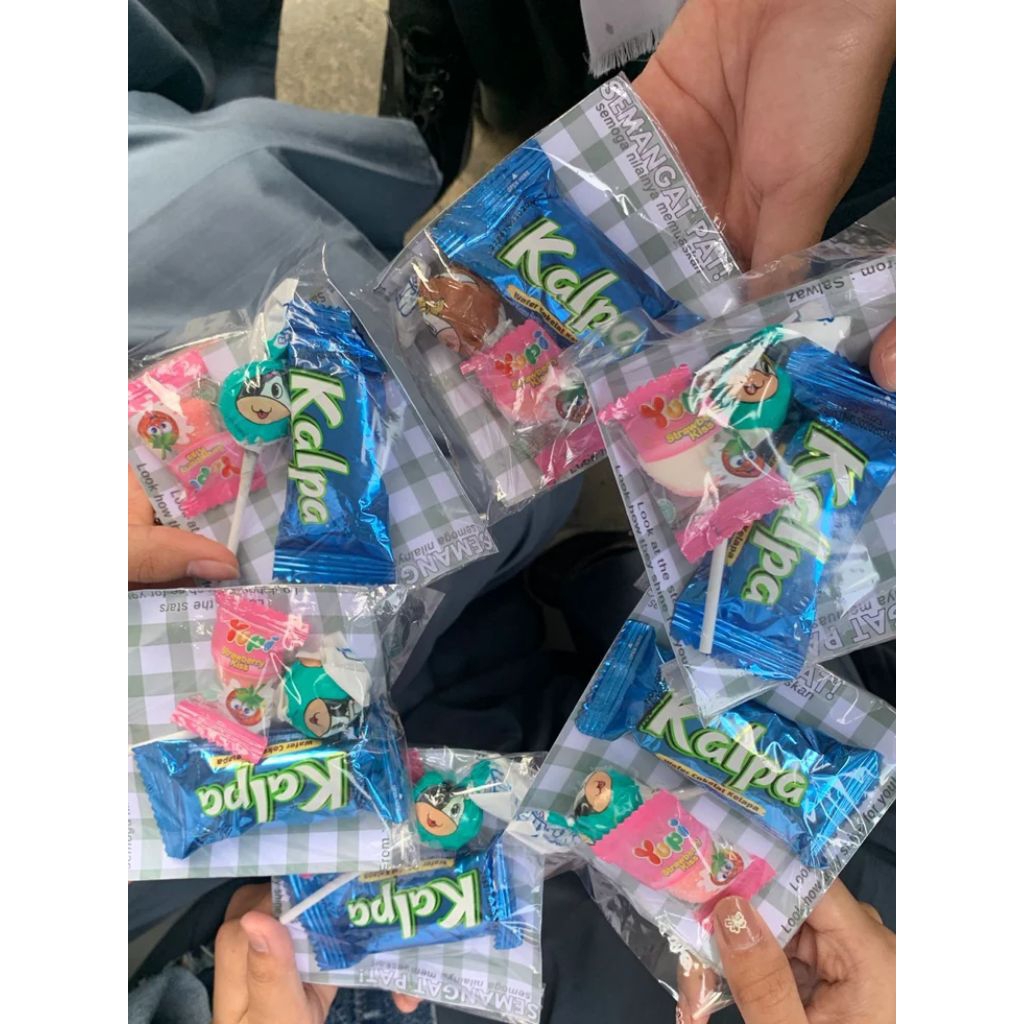 farewell gift, hampers snack, snack wisuda, gift snack