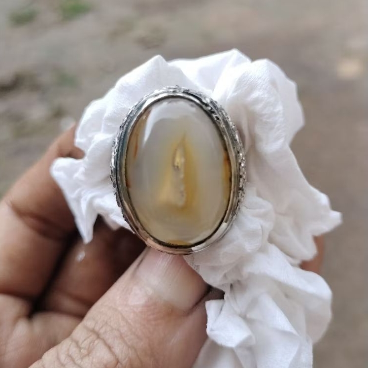 Batu akik sulaiman combong serambut unik berkarakter