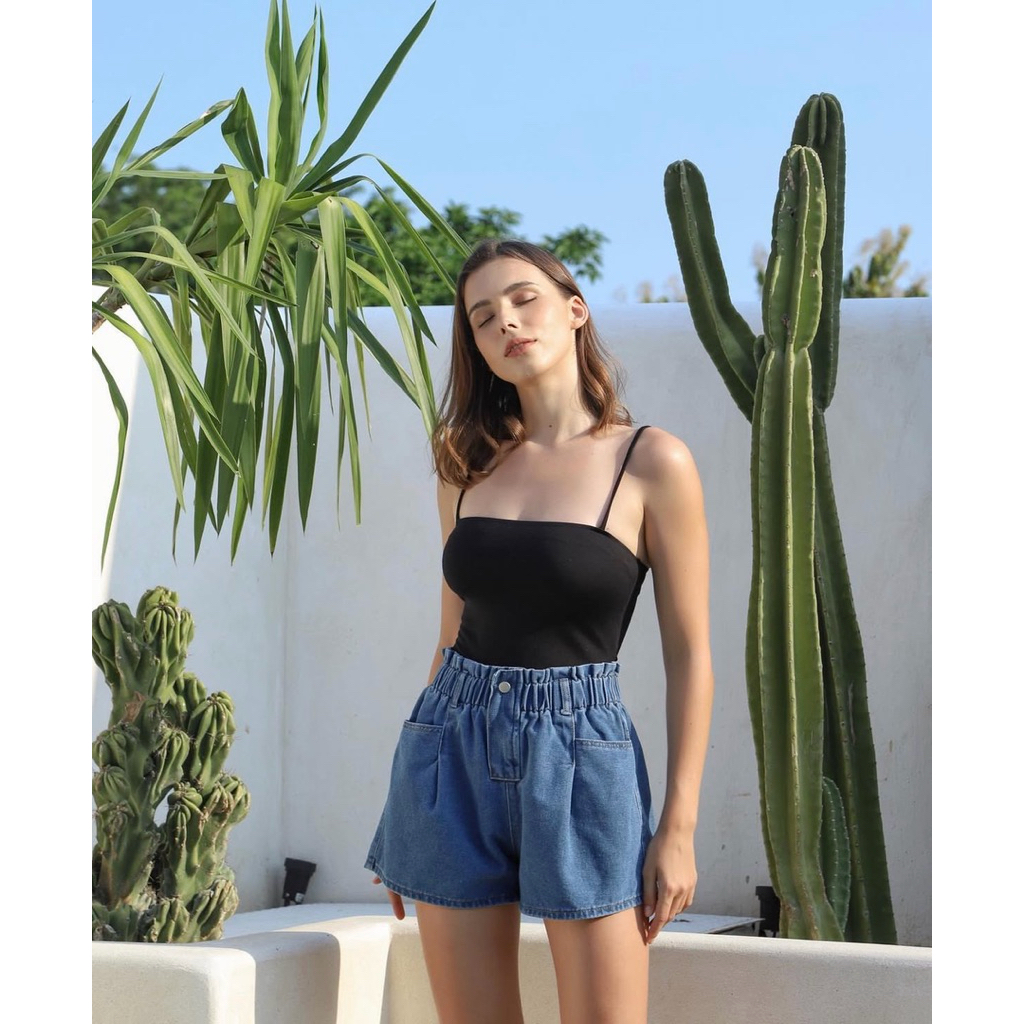 hellolilo dark blue denim shorts size 1