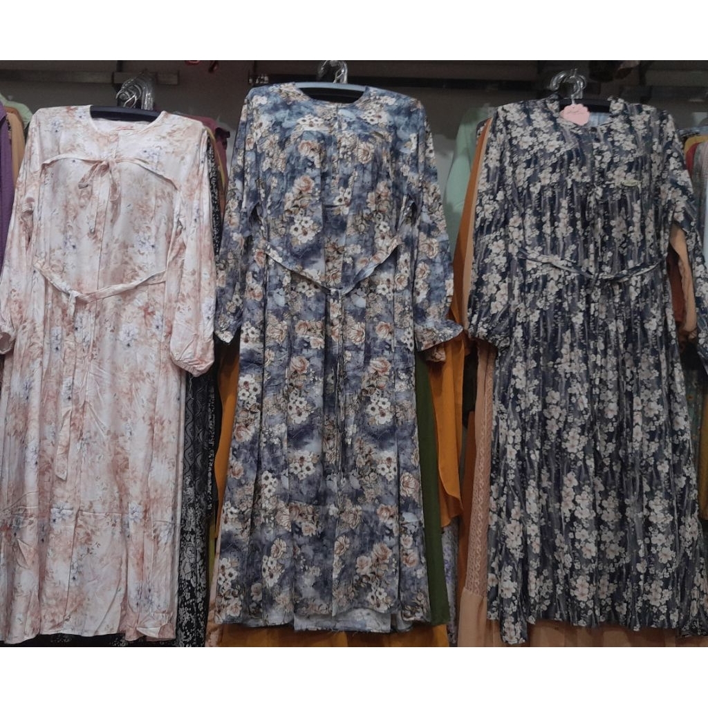 Midi Dress Motif Bunga Premium