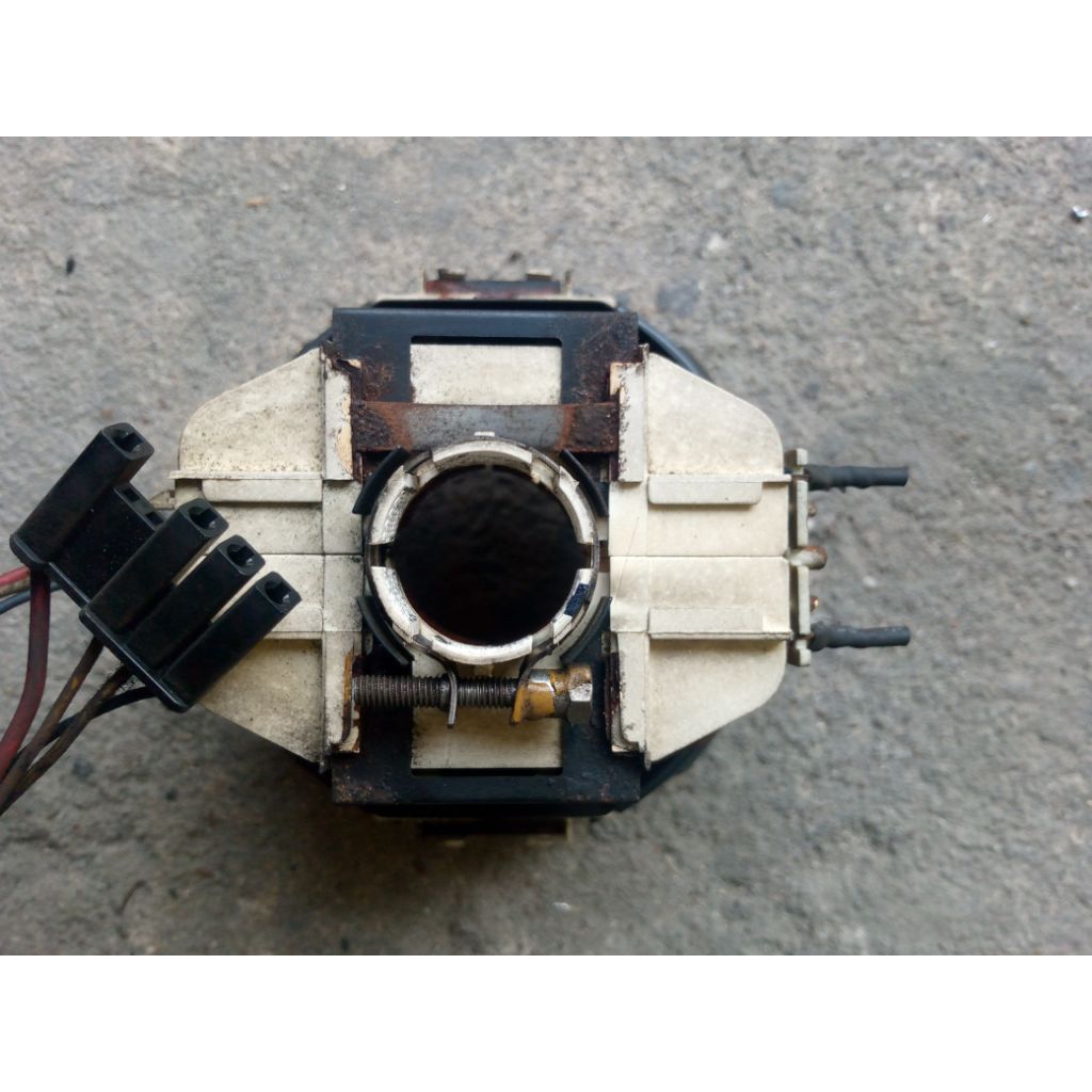 Yoke,konde tv tabung flat 21inc merk panasonic,leher kecil,normal