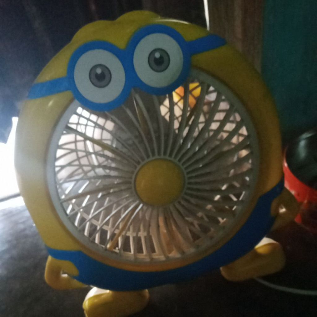 kipas angin usb minion