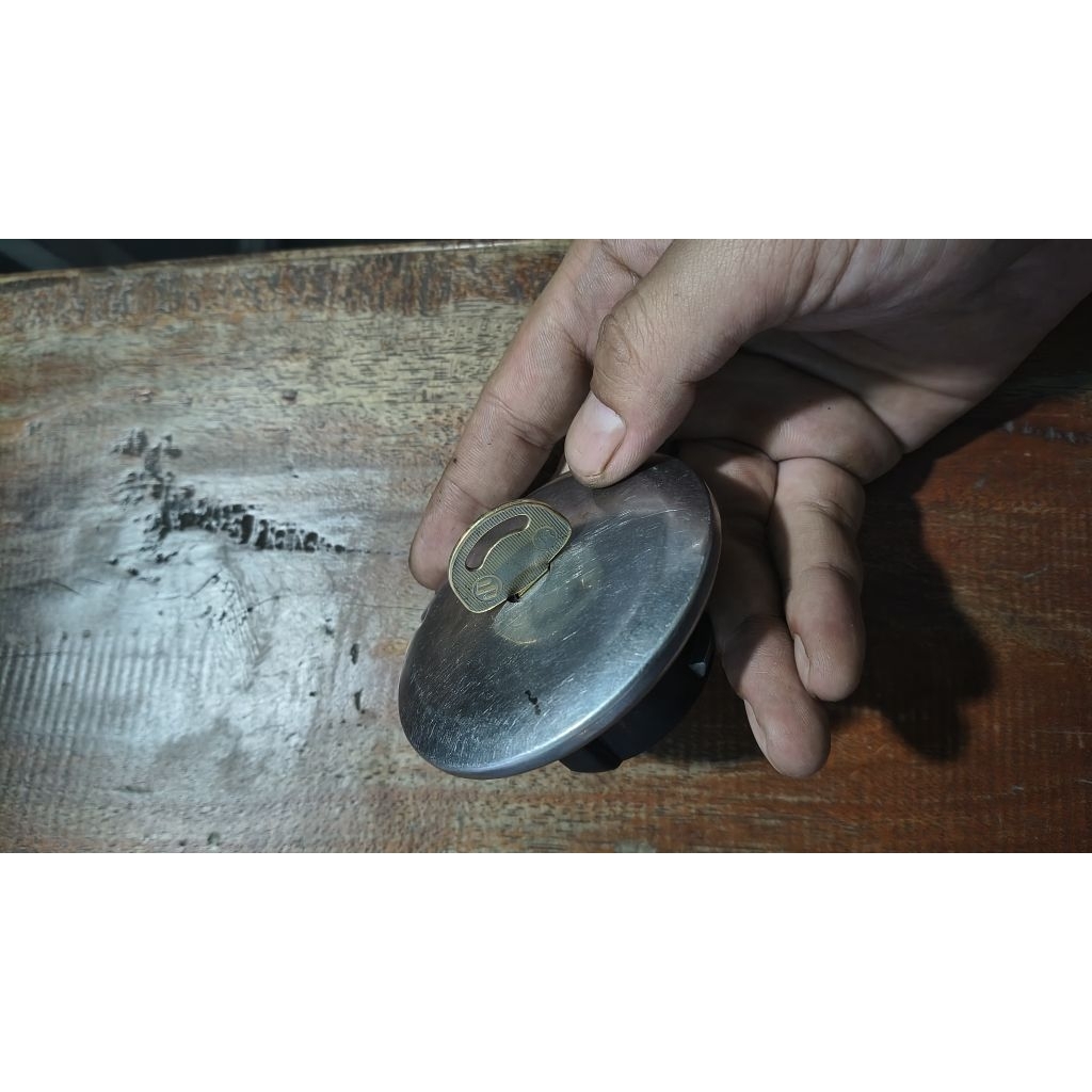 tutup tangki Suzuki ts 125 original