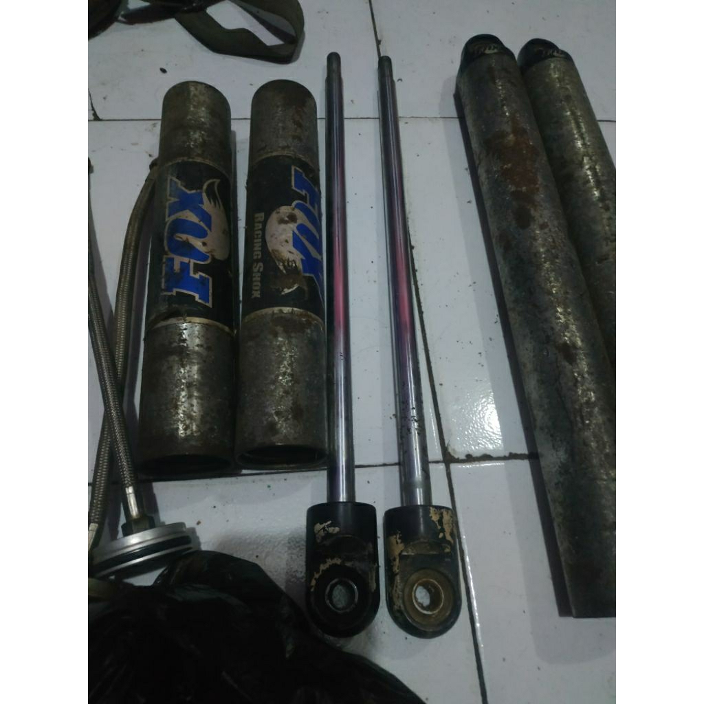 shockbreaker fox kondisi bahan