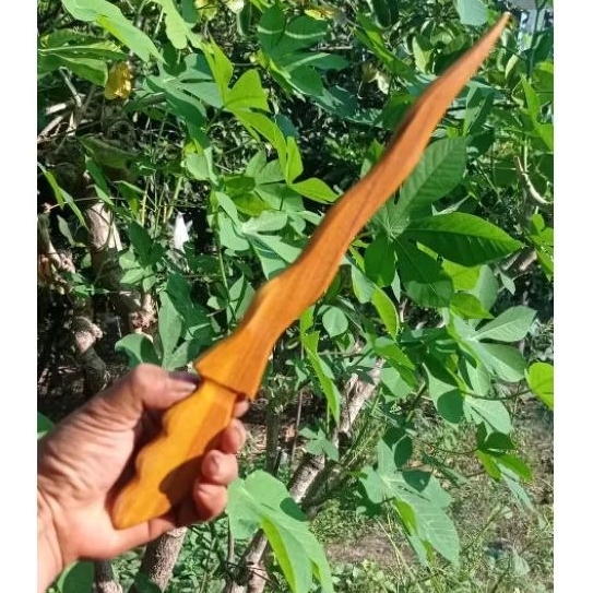 keris mainan/keris kayu keris silat keris peraga tari keris kay mainan keris pusaka kayu mainan kayu