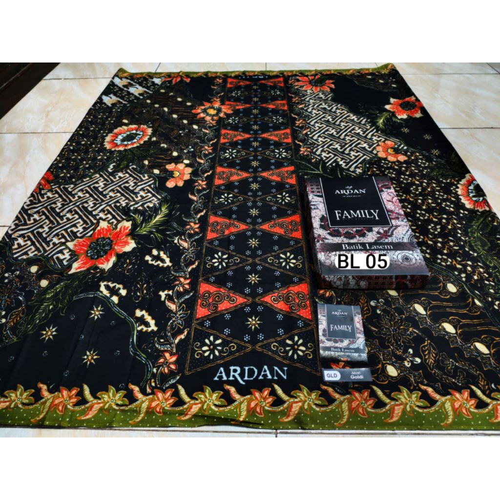 sarung Ardan batik Lasem,sarung Ardan batik pria,sarung Ardan batik family,sarung Ardan batik origin