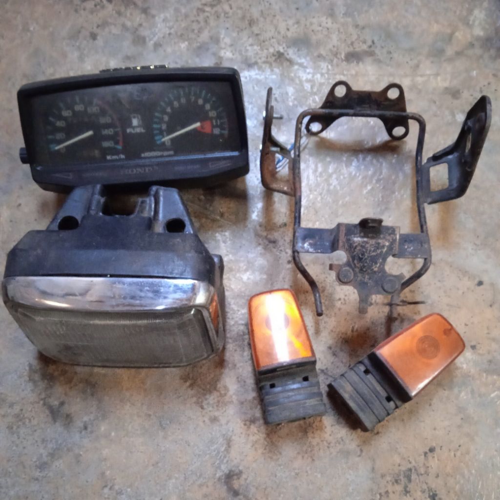 Batok Cover Lampu Reflektor Depan Set Speedometer Speedo Spedo Meter Spedometer Honda Gl Max Pro Glm
