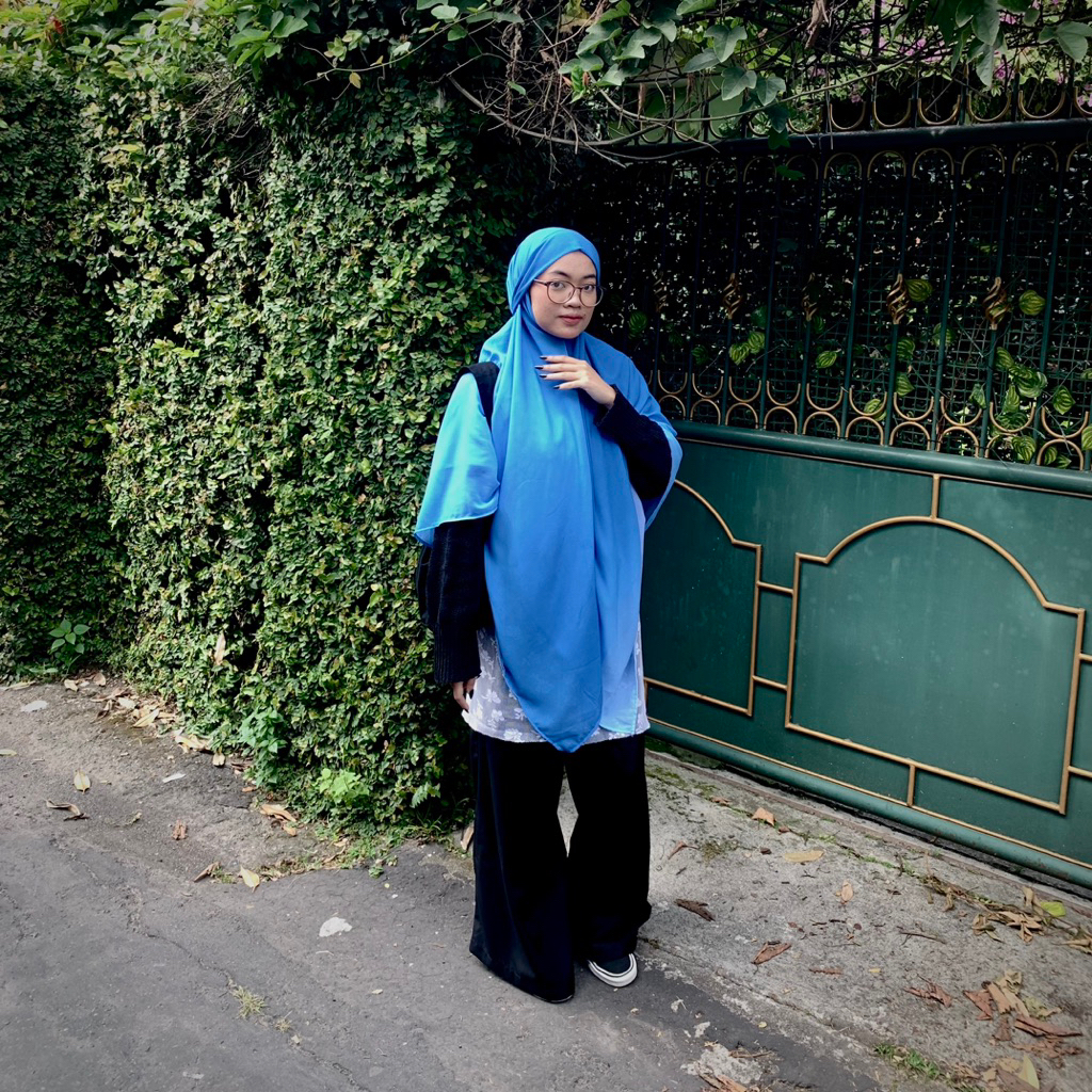 Cyan Khiban - Khimar Bandana Gradasi | Ceruty baby Doll 130 x 130