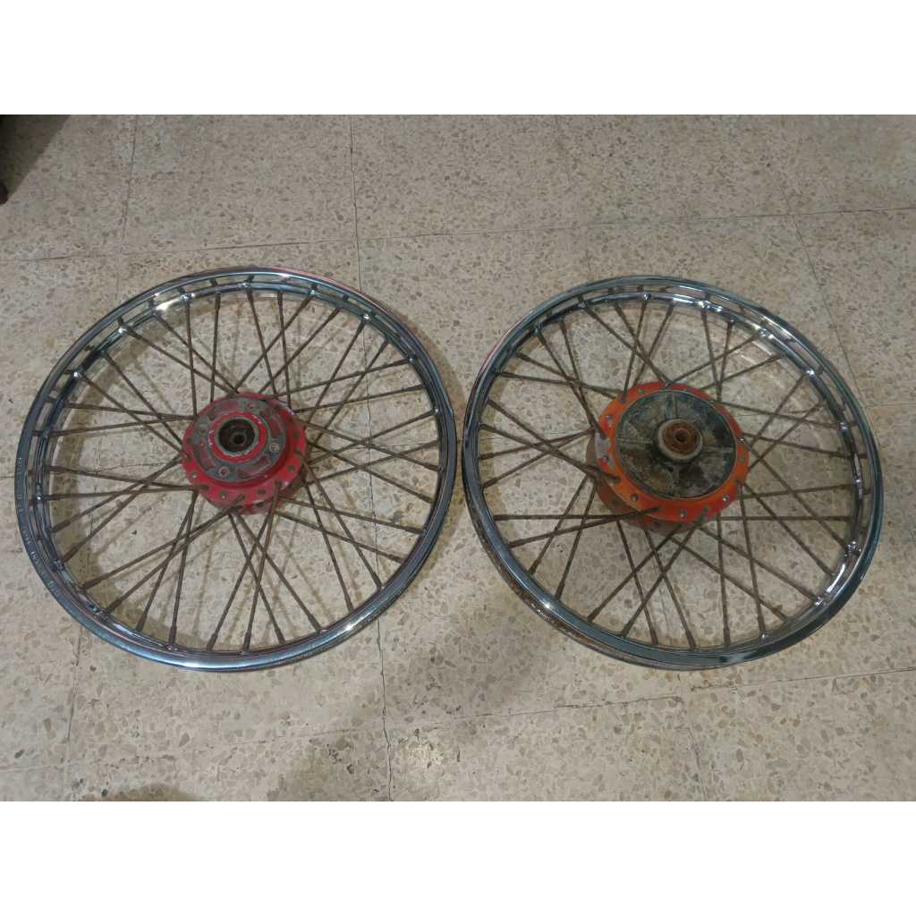 Velg Ruji Yamaha Jupiter Z Lama Vega Ring 17 Tromol Ori ( ruji karat parah ) Bekas
