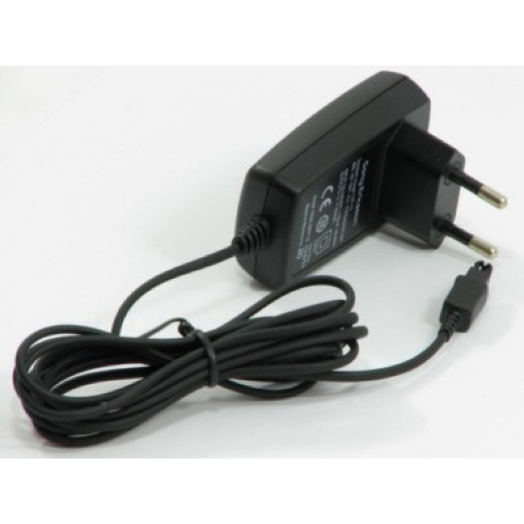 Charger Sony Ericsson cst 13
