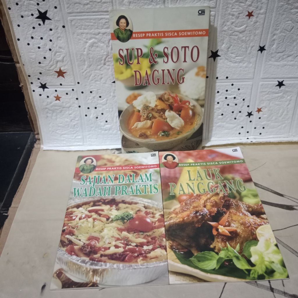 BUKU RESEP MASAKAN PRAKTIS SISCA SOEWITOMO