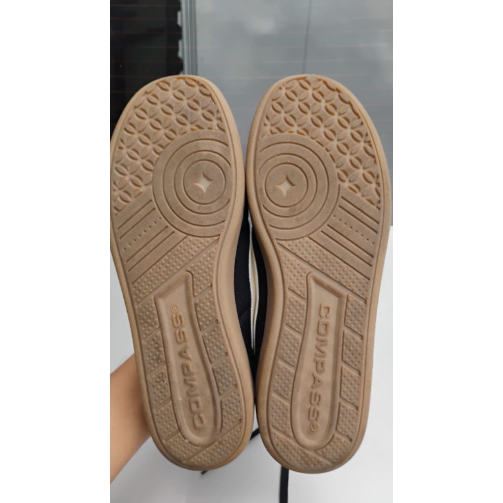 PRELOVED COMPASS TRIBUNE
