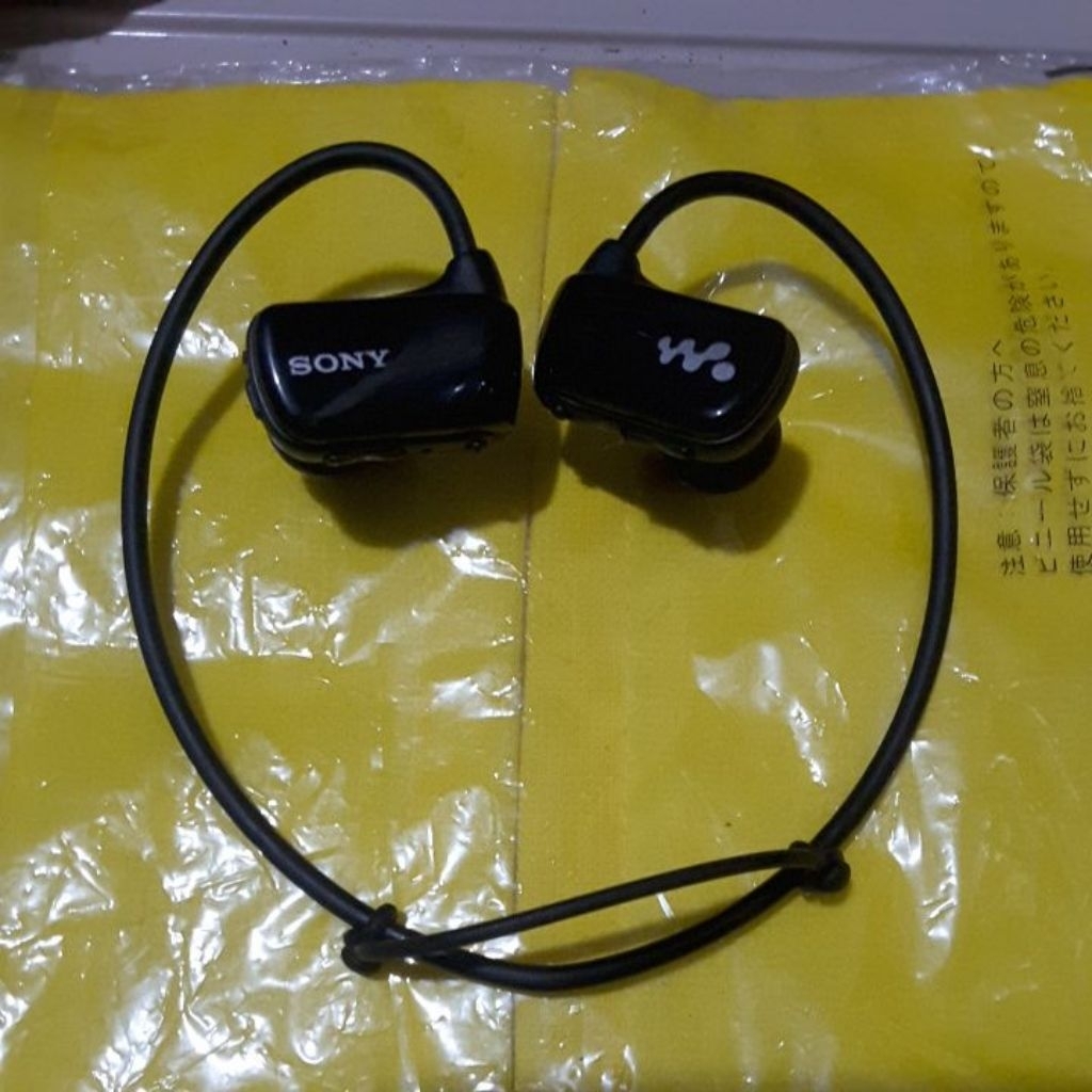 Sony Walkman Music Player NWZ 273 kondisi mati tanpa charger