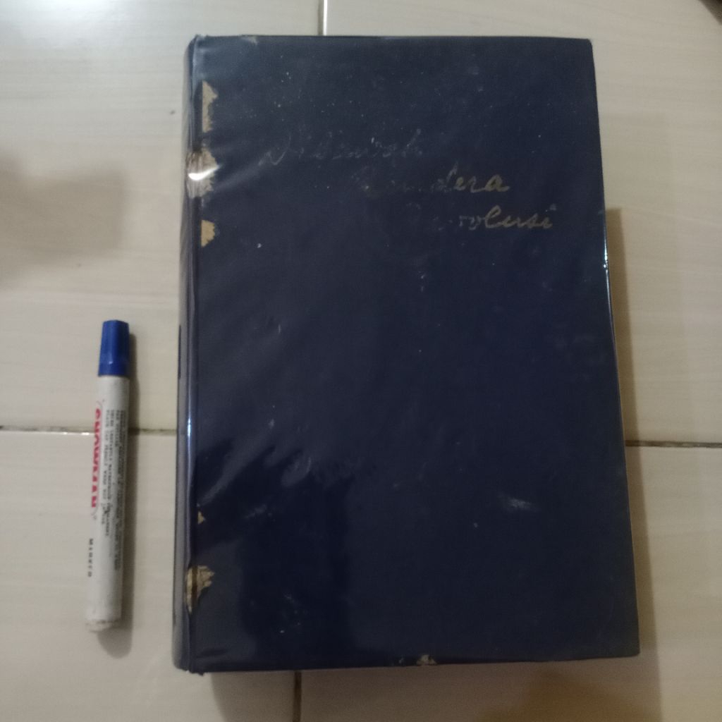 BUKU ORIGINAL MURAH DIBAWAH BENDERA REVOLUSI JILID 1