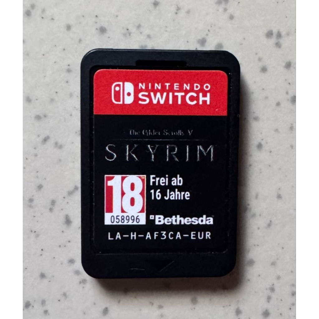 Kaset Nintendo Switch Skyrim (EUR)