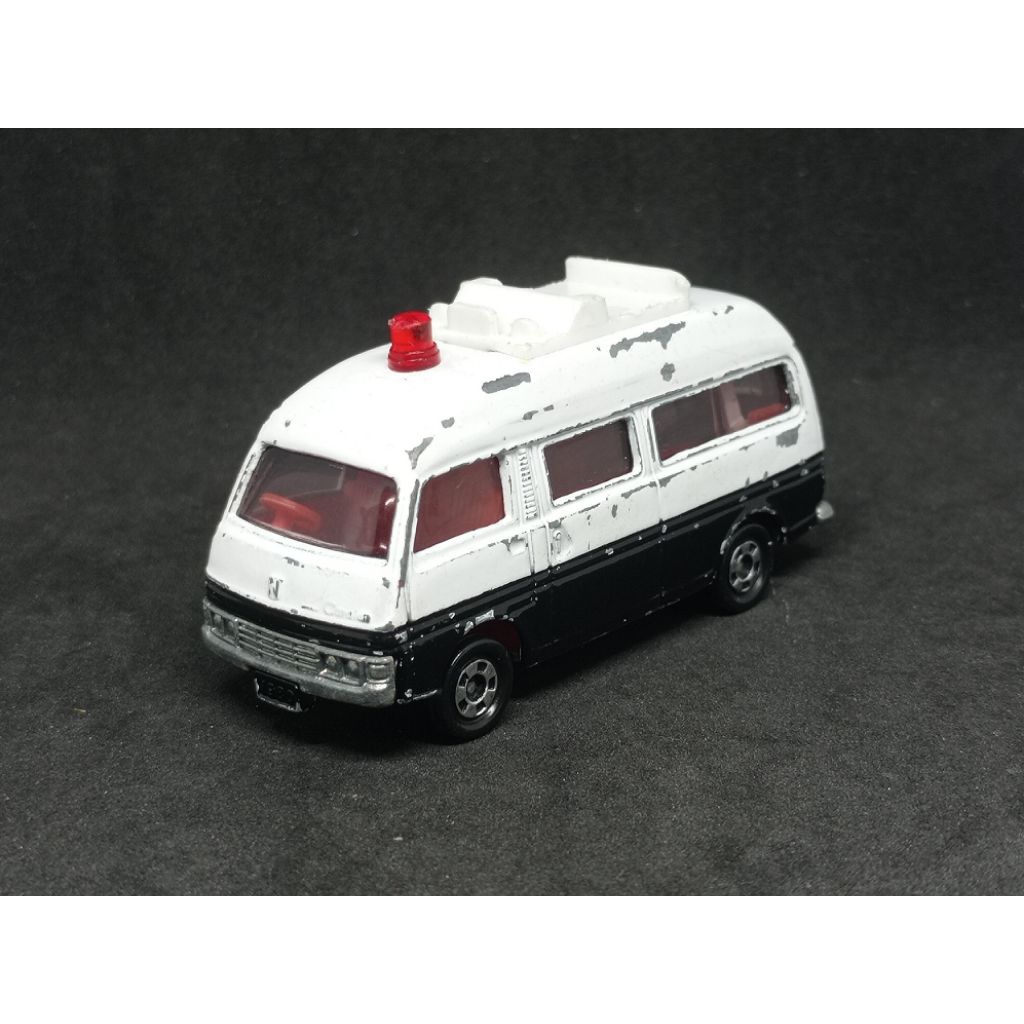 Tomica No.3 Nissan Caravan Police - Loose China