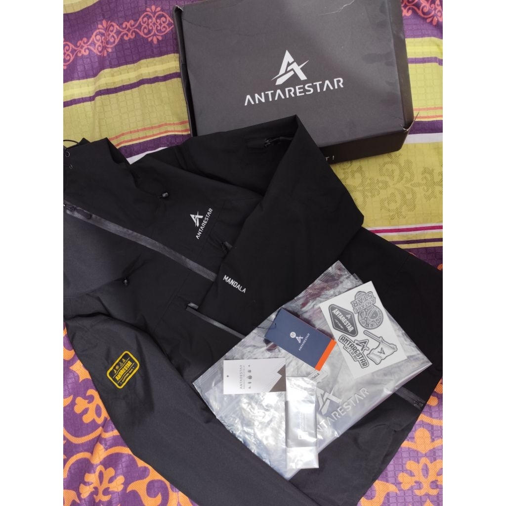 PRELOVED - GORPCORE ANTARESTAR MANDALA