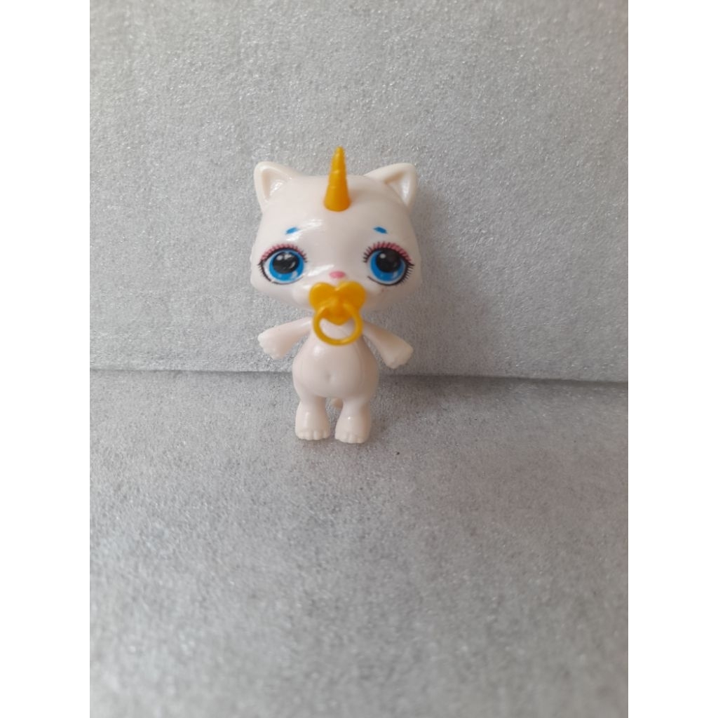 Figure poopsie sparkly critters chloe