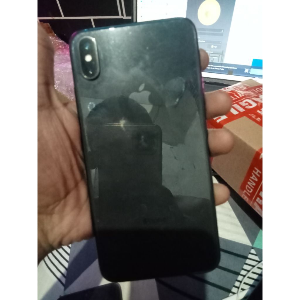 xs max 64gb inter status clean lock icloud
