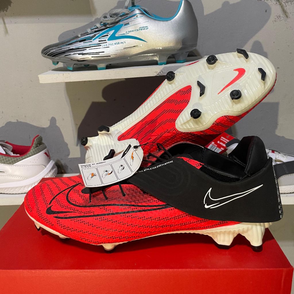 Sepatu Bola Nike Phantom Gt2 Academy Flayse Fg Original