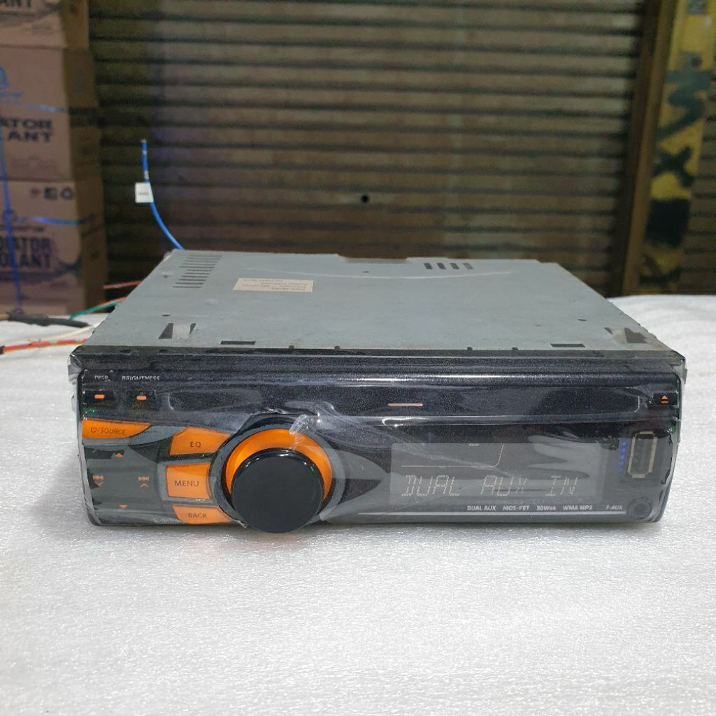 Single Din JVC KD-R426D RADIO CD MP3 USB AUX