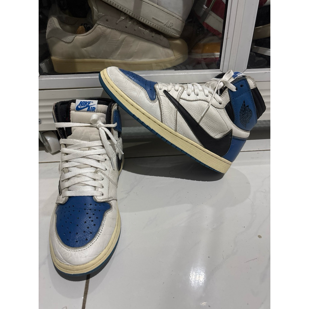 Jordan 1 high "Travis-Fragment" size 43/27.5cm