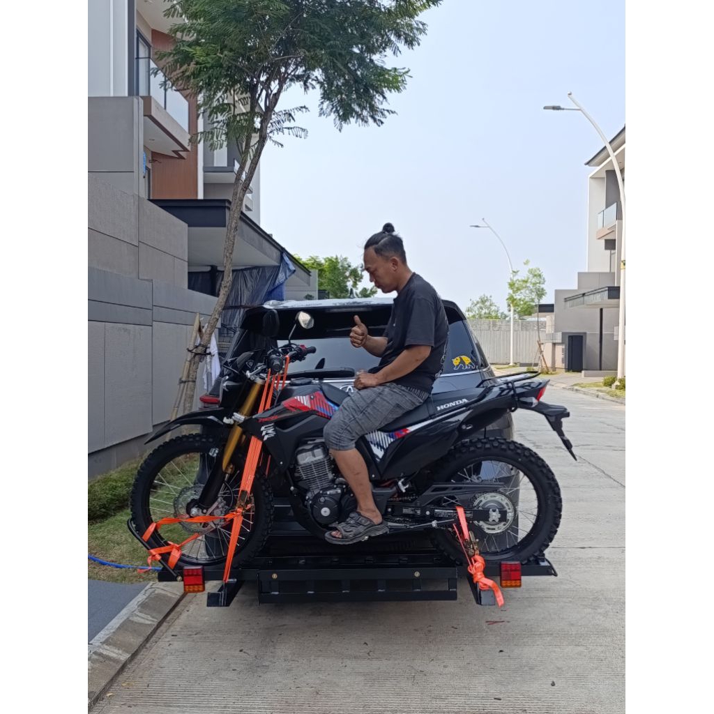 Anhang gendong motor Fortuner innova