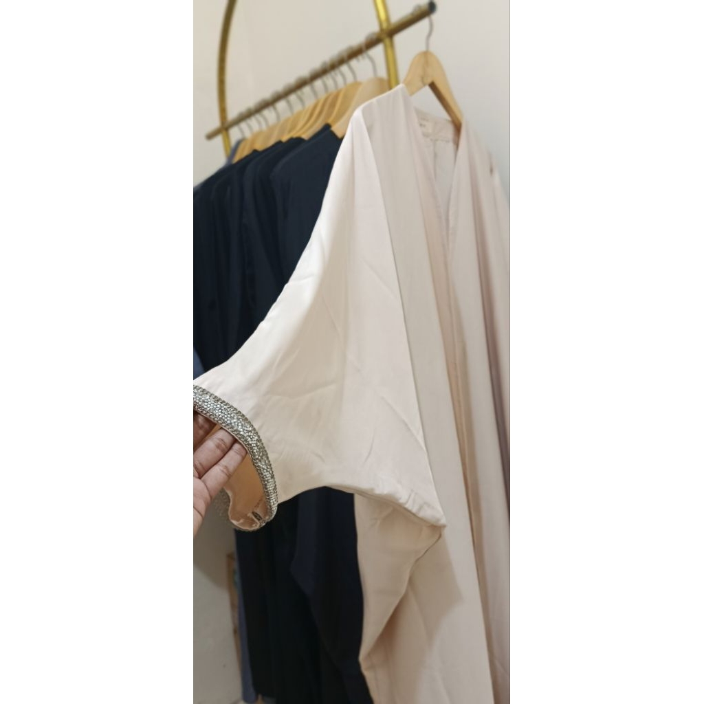 WAJIB LIHAT DESKRIPSI preloved abaya dubai bahan silky model kaftan