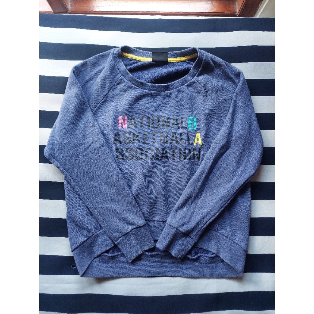 Crewneck NBA second preloved